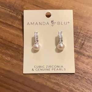 NWT Cubic zirconia with genuine Pearl Huggies earrings